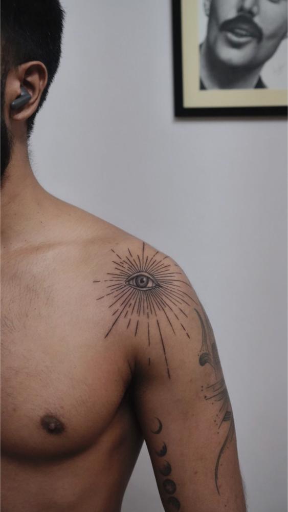 Line Eyes Realism tattoo, Screamzonetattoo tattoo studio in Mumbai