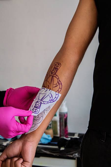 Tattoo stencil preparation taught in the tattoo course in Mumbai